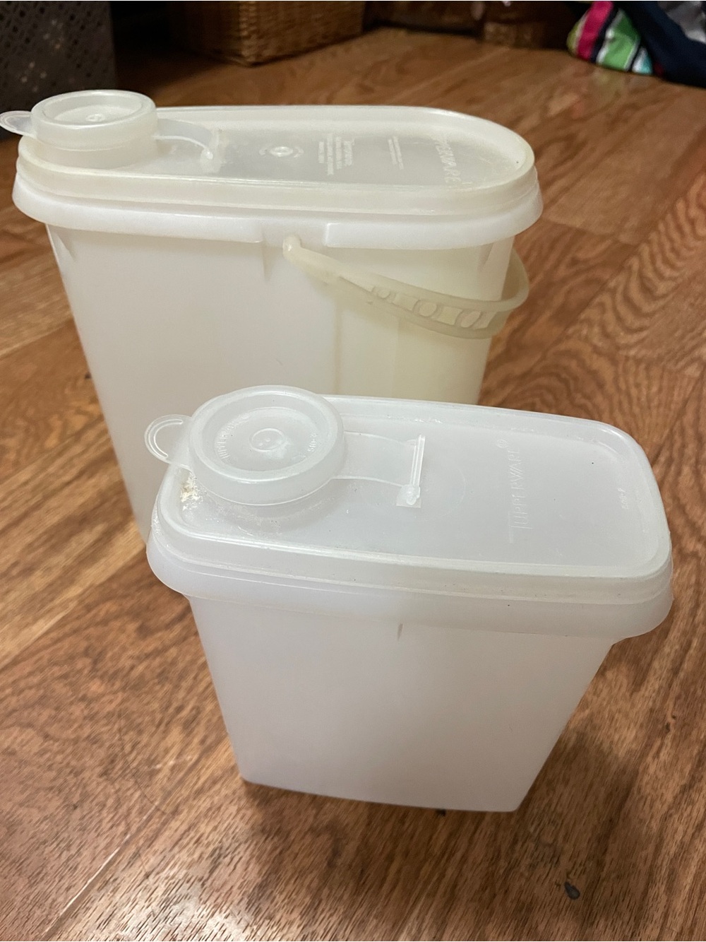 Set of 2 Tupperware White Plastic Storage Containers with Flip Caps